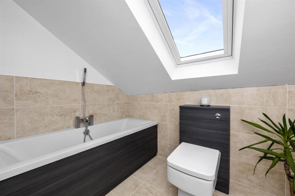 Queens Park Road, 018.jpg