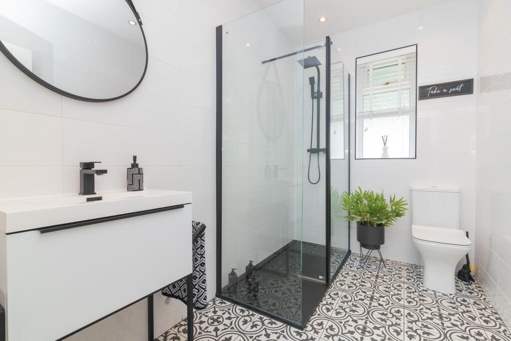 28 craw Road Paisley-19