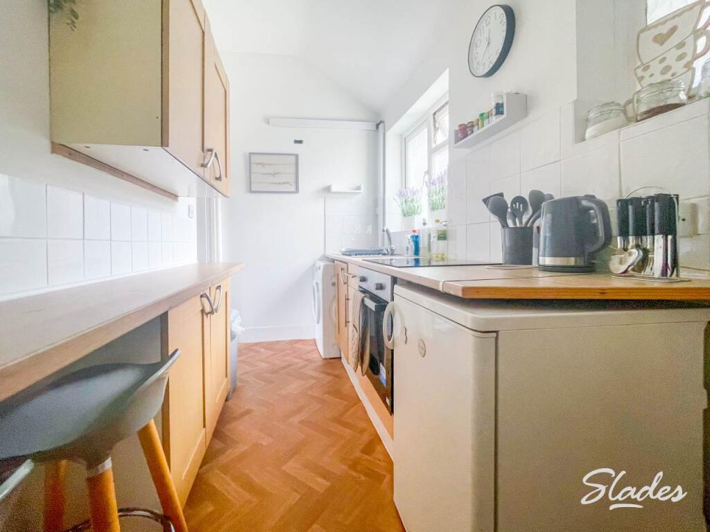25c Keswick kitchen 
