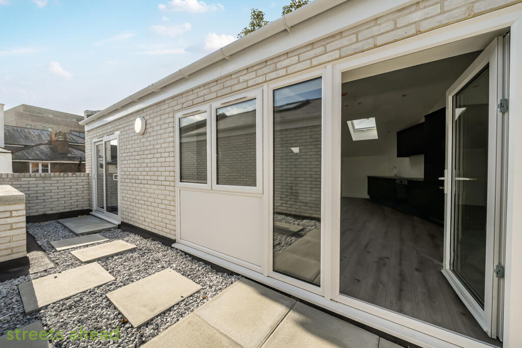 182a85d6-e9a0-442...