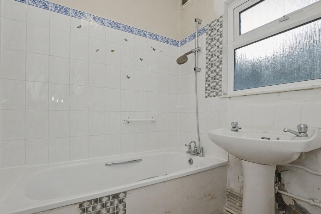 Flat A and B, 26 Stanmer Street, Battersea, London SW11 3EG