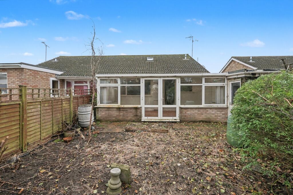 15 Coniston Road, Folkestone, Kent, CT19 5JG