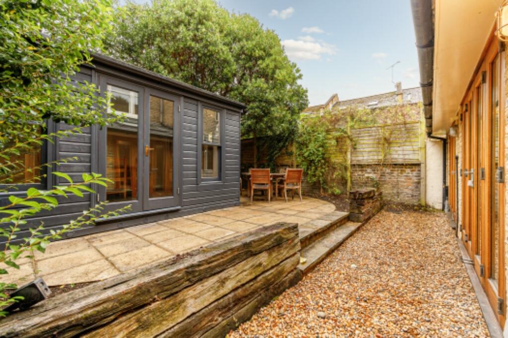 Garden/Studio