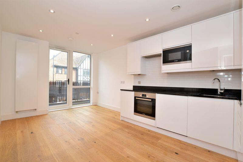 Lounge/Kitchen