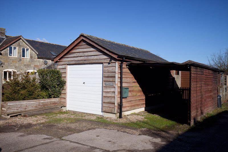 Garage / Shelter 