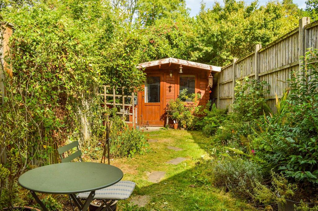 2 Grahams Cottage-23.jpg