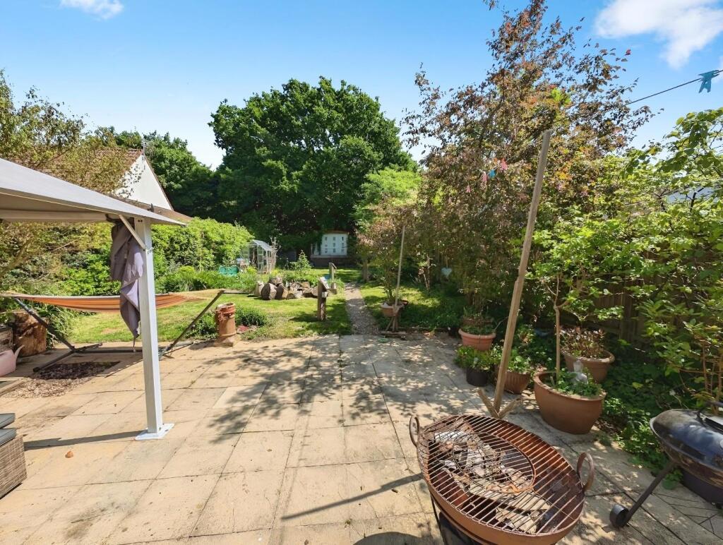 24 Church Rd garden 2 again.jpg