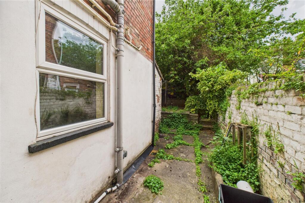 9 Christina Terrace, Hotwells, Bristol BS8 4QB | P