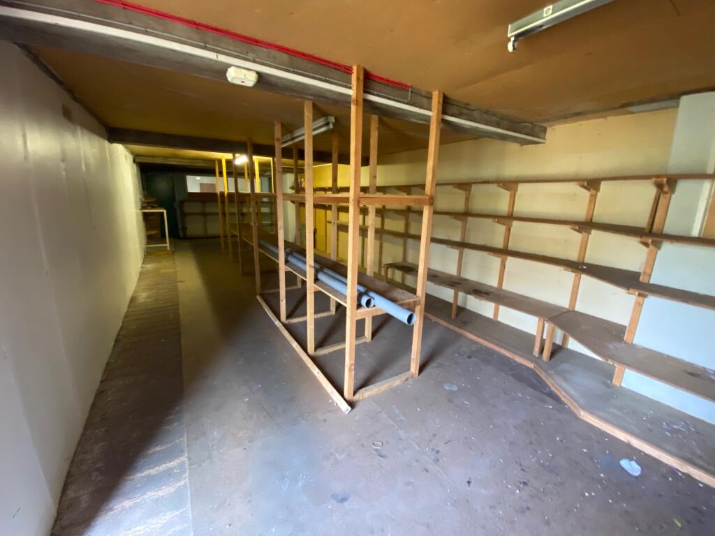 18 T202510031117.jpg