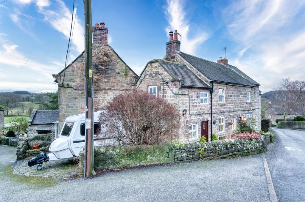 Front of the home and driveway.jpg