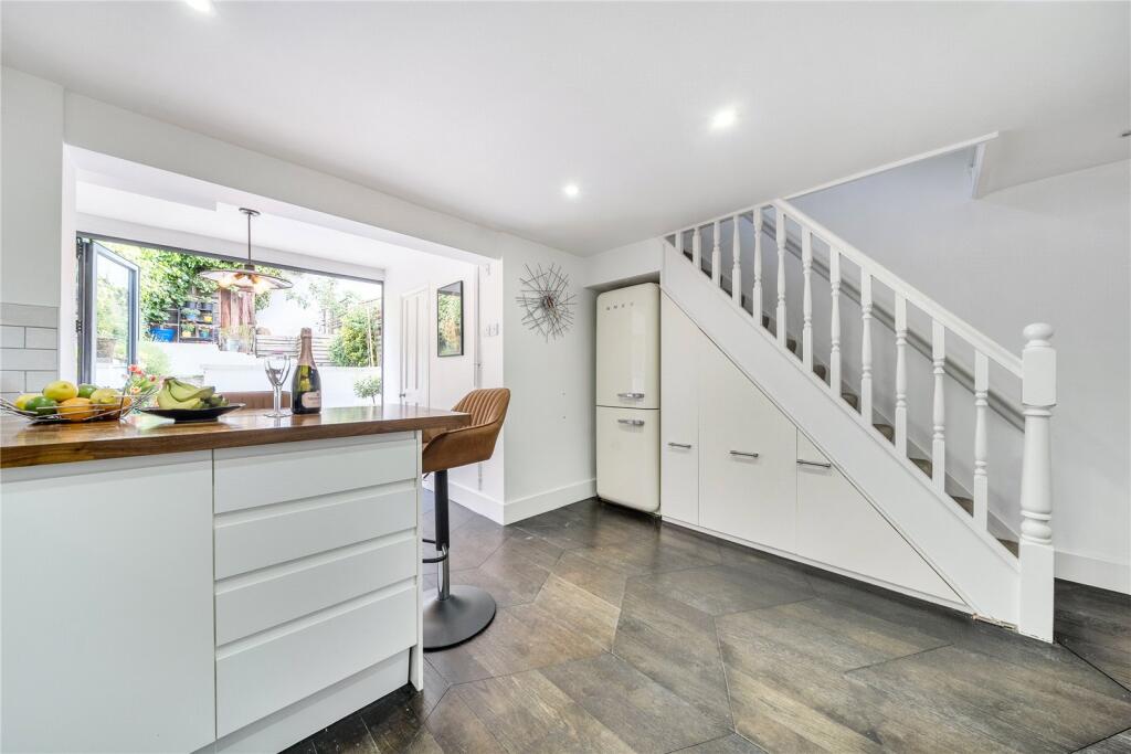 Kitchen/Dining