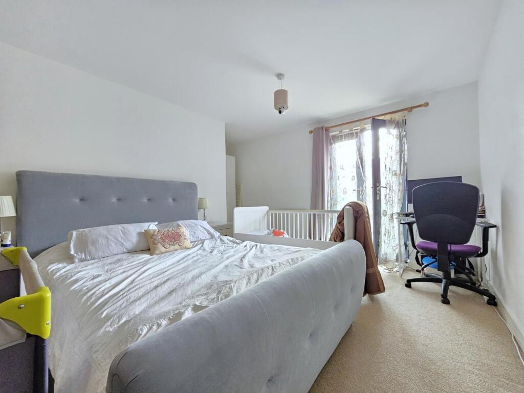 Mater Bedroom 1.jpg
