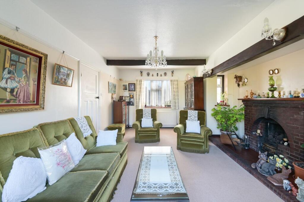 BEACON WAY, (14).jpg