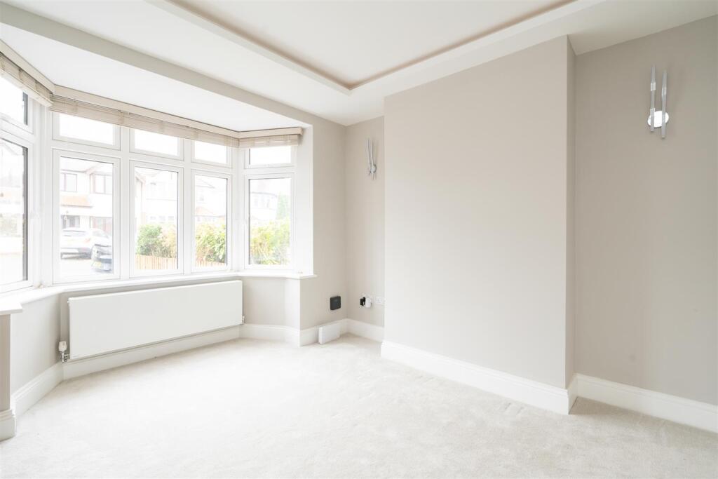 27 Avon Road, Shirley_14.jpg