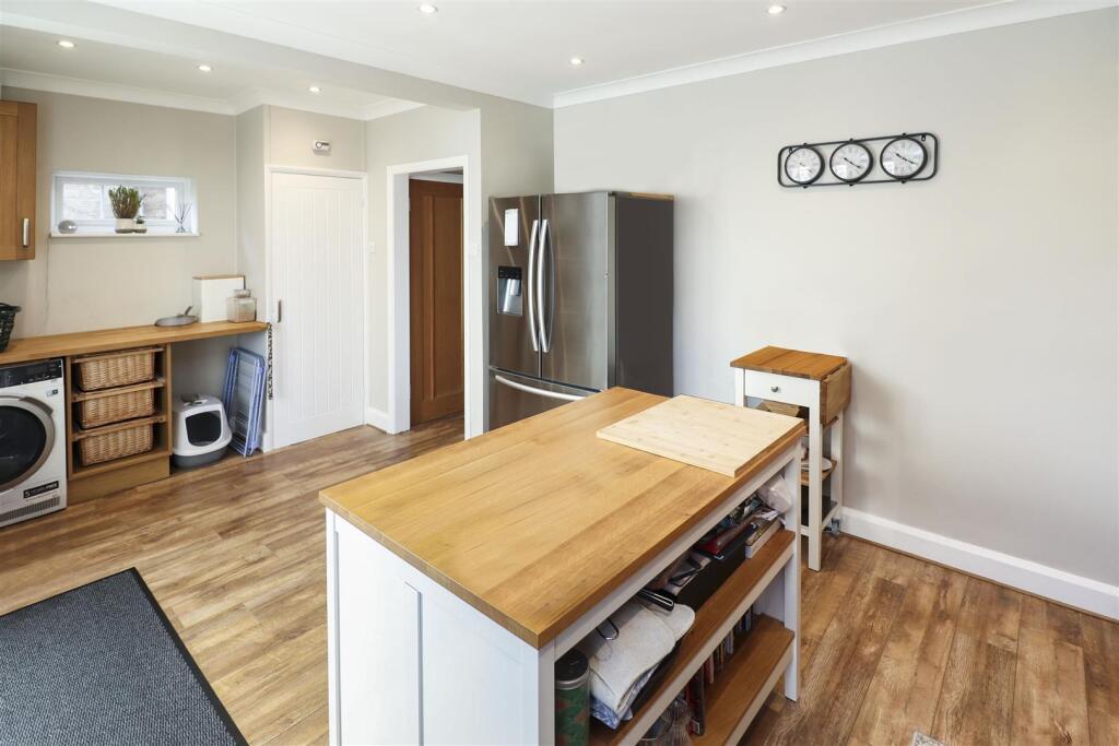 Kitchen / Breakfast Room