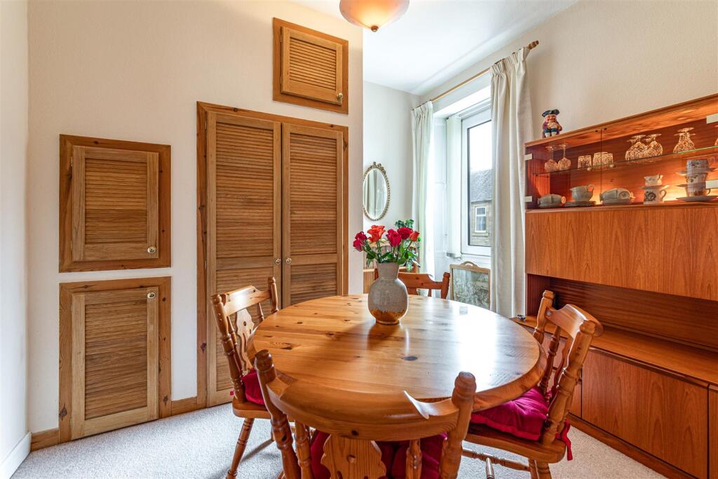 9 Douglas Place Galashiels 24.jpg