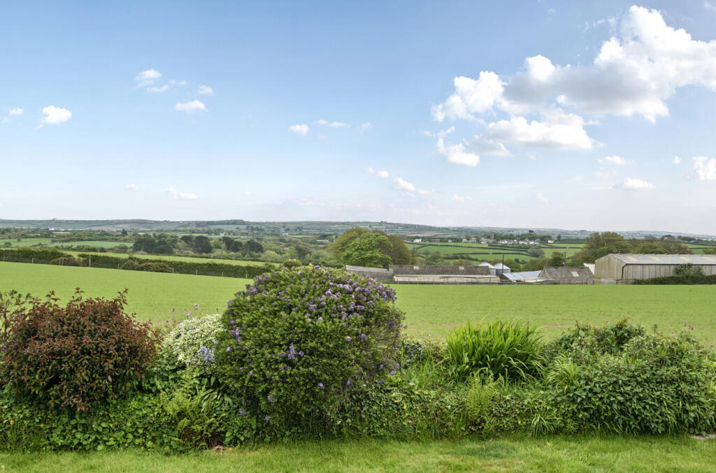 27-681a4227429fb-...