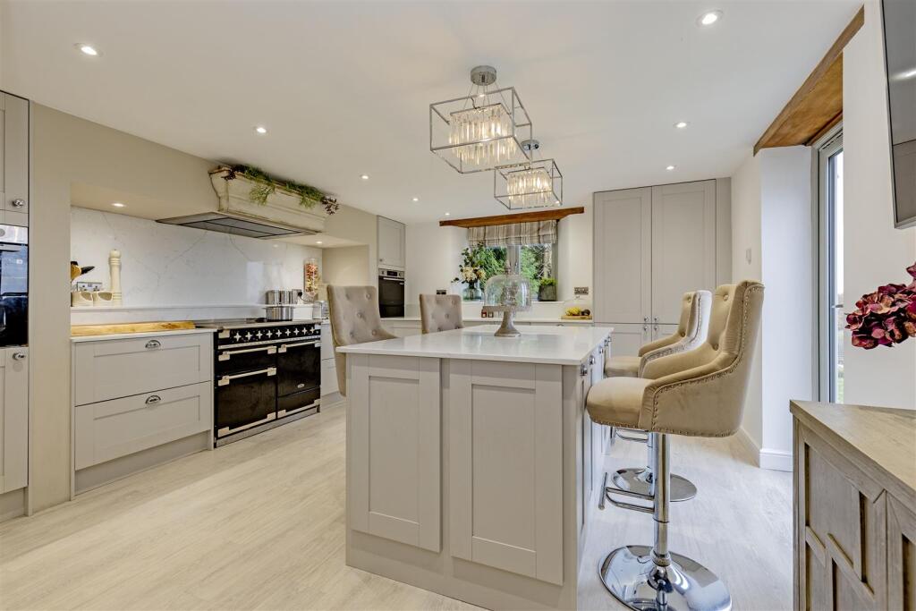 Kitchen-2.jpg