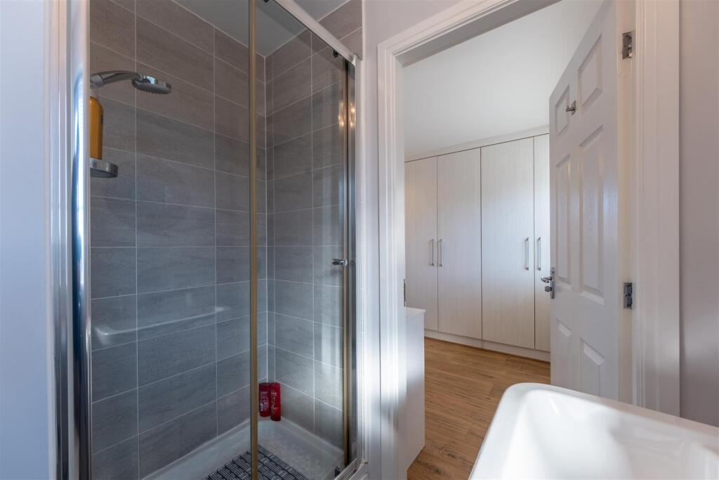 27 Shakerley Close-020.jpg