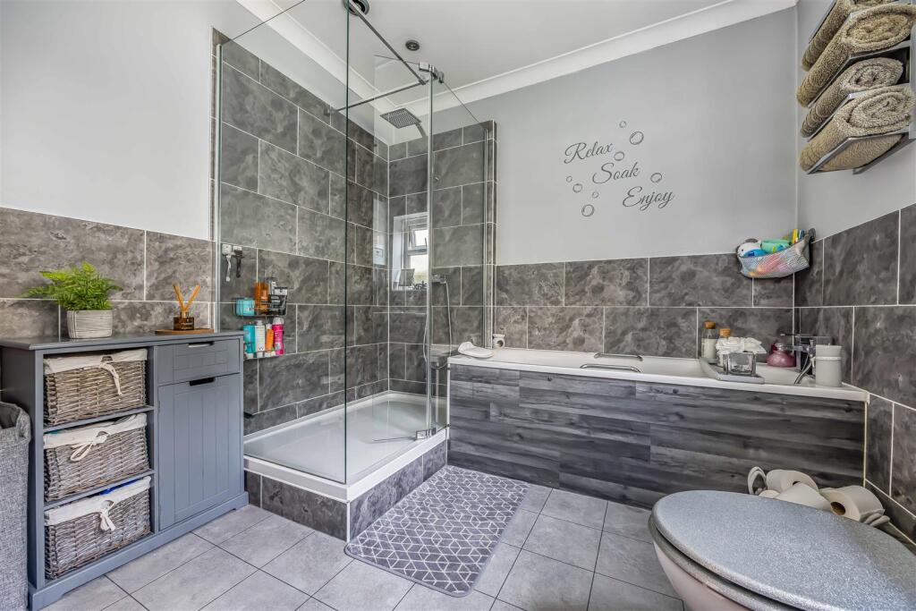 36 Wymering Road, Copnor-Small-PorticoMarketing-So