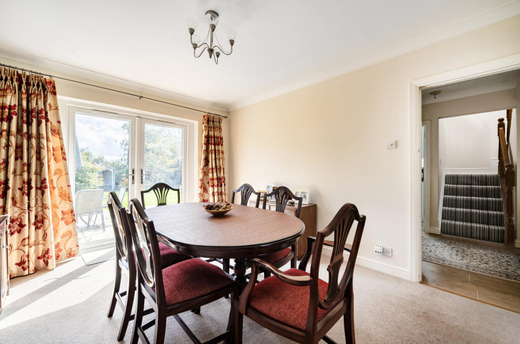 1349721-5-68c2dbe...