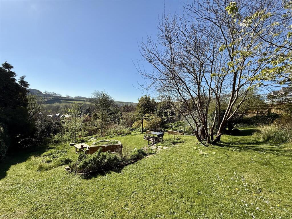 Rear Garden: