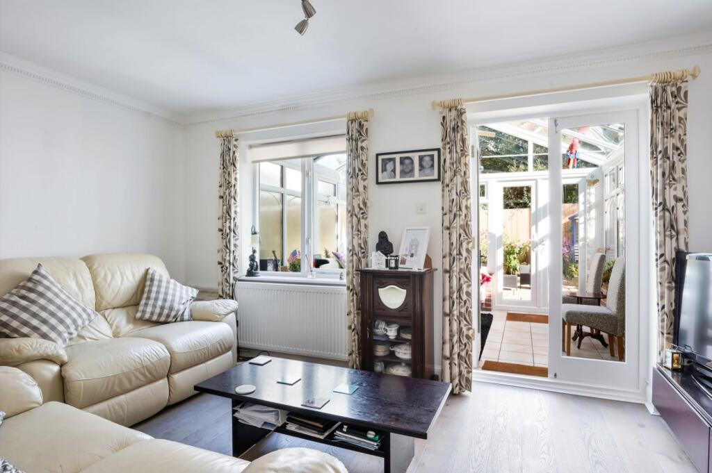 CORNER FARM CLOSE, 4 - (16).jpg