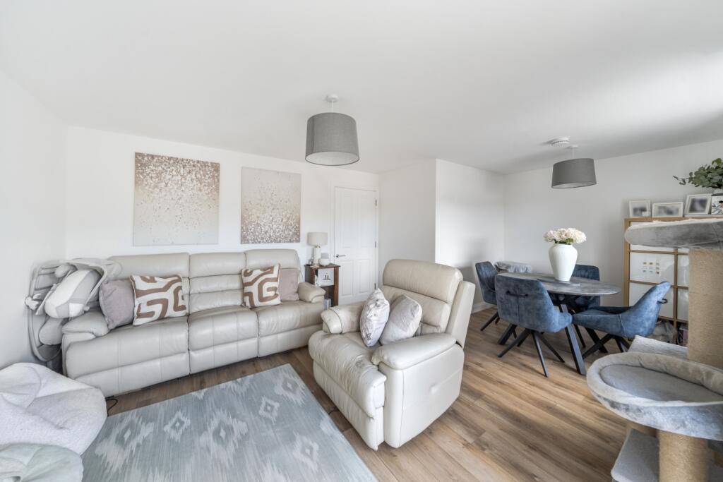 1320085-4-68c2d855f3f4d