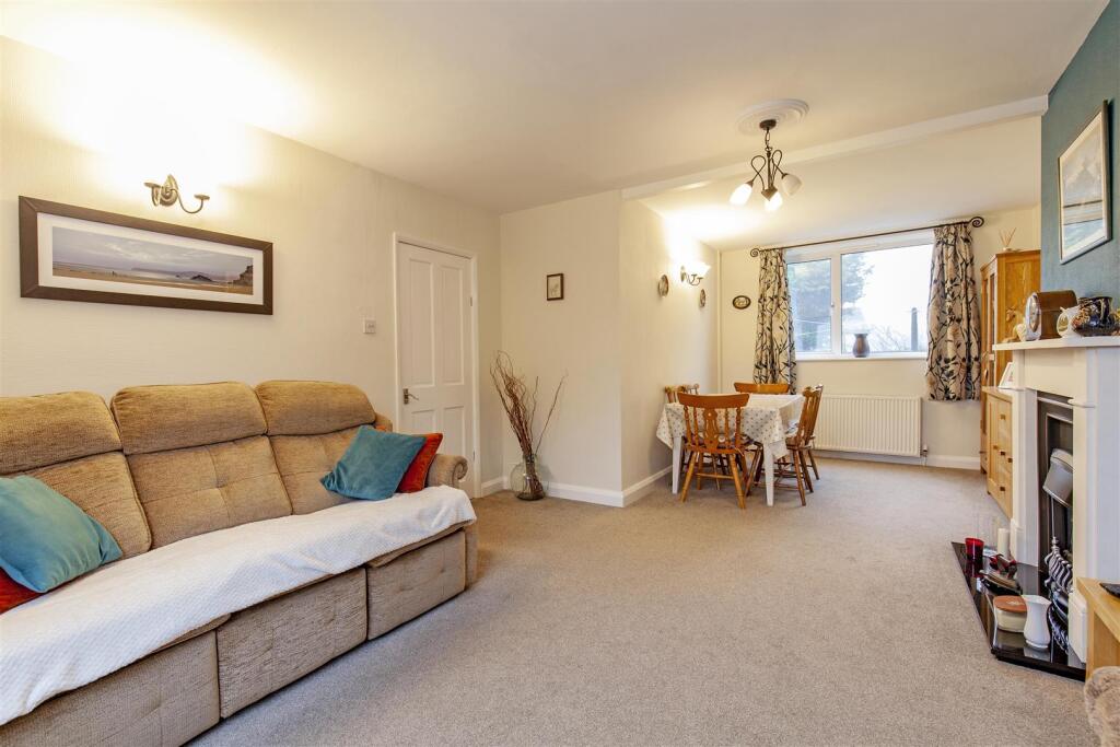 Reception Room-4.jpg