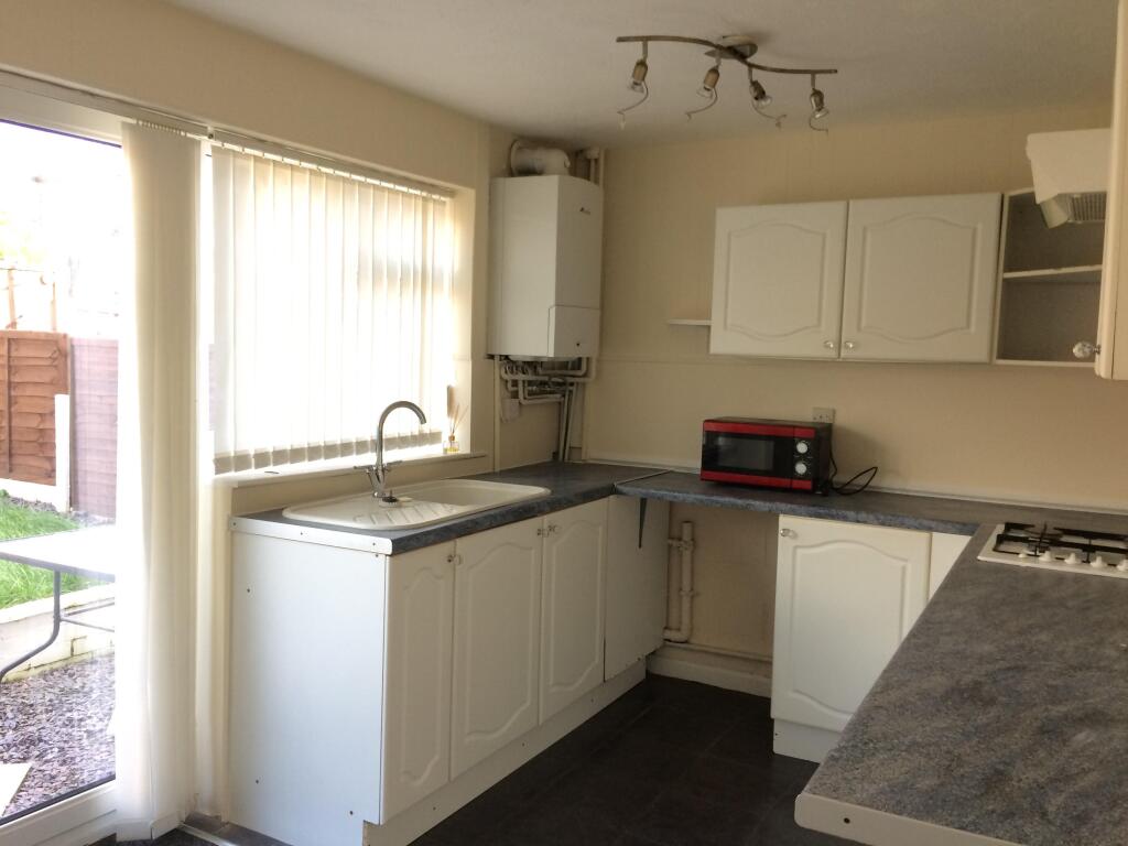 Kitchen (2)