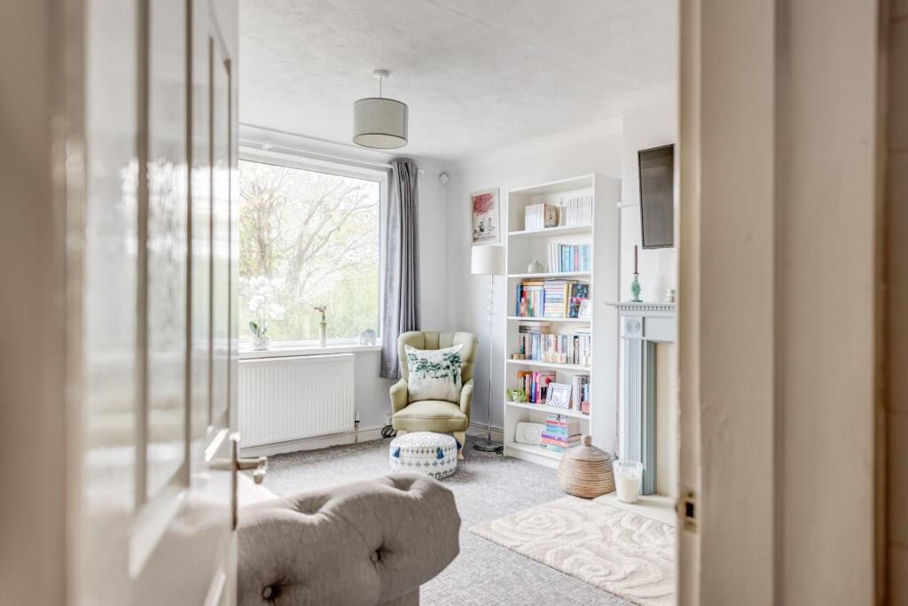 55BeaconRoad(Interior)-10.jpg