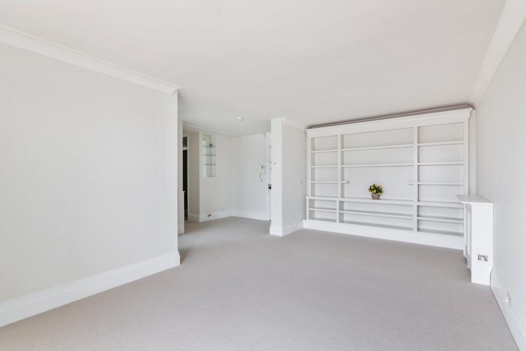 78 Hurlingham Court 
