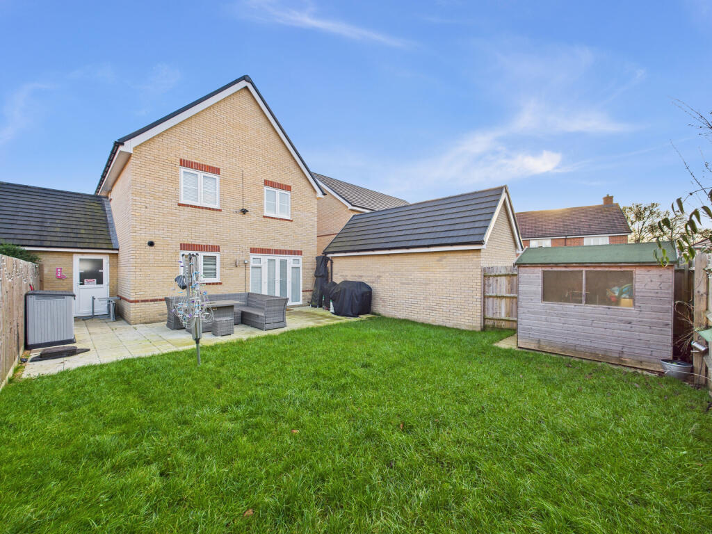 CAM01354G0-PR0628-STILL020