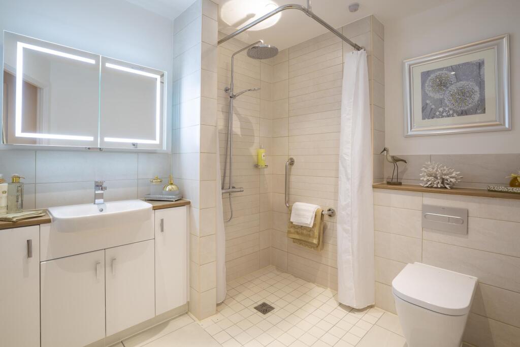 Show home shower room