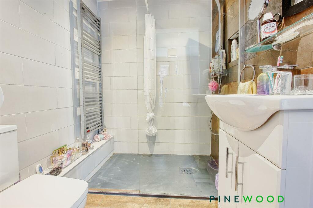 ENSUITE TO  BEDROOM ONE