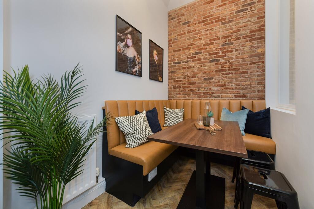 Kitchen seating