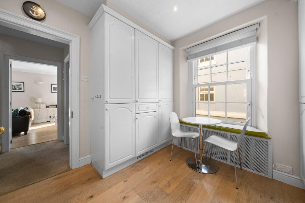 Kitchen to Sitting Room