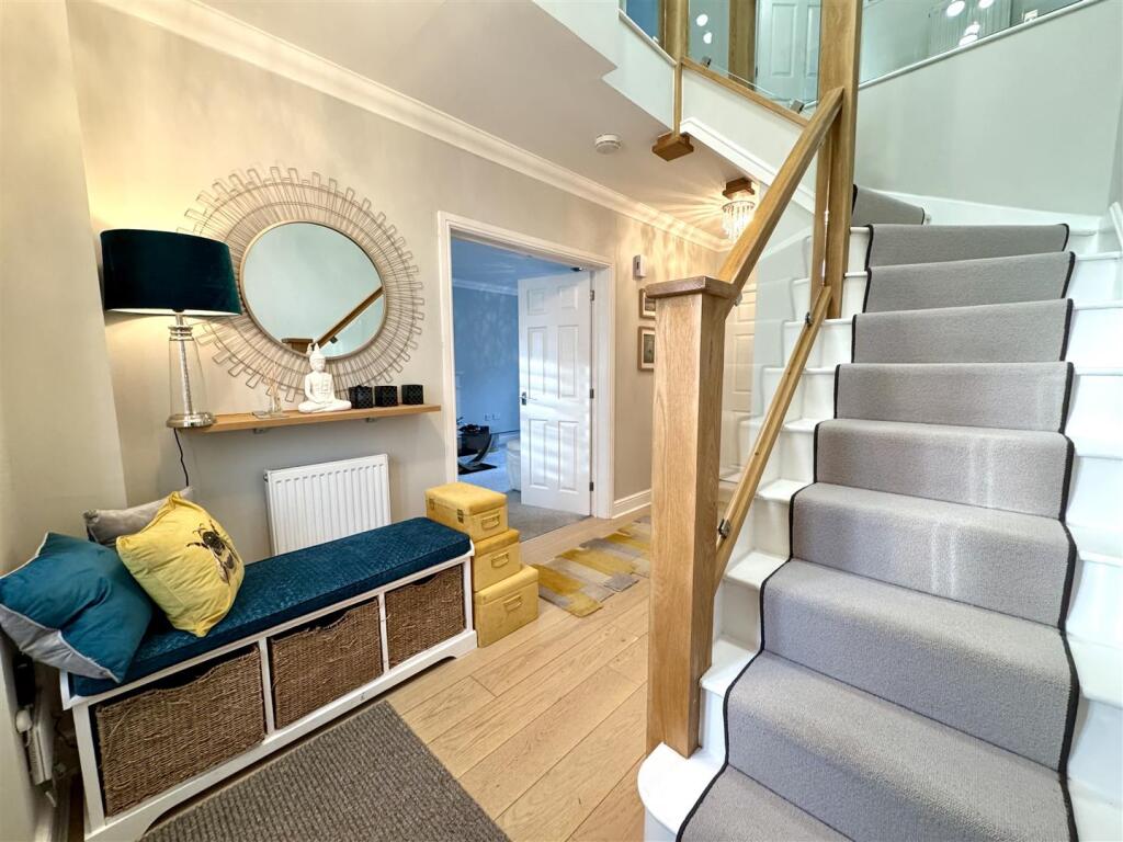 ENTRANCE HALL