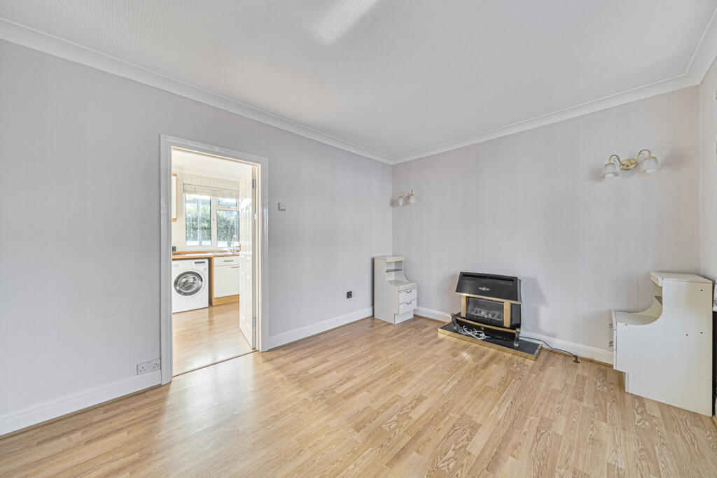 1359369-4-68d5741...