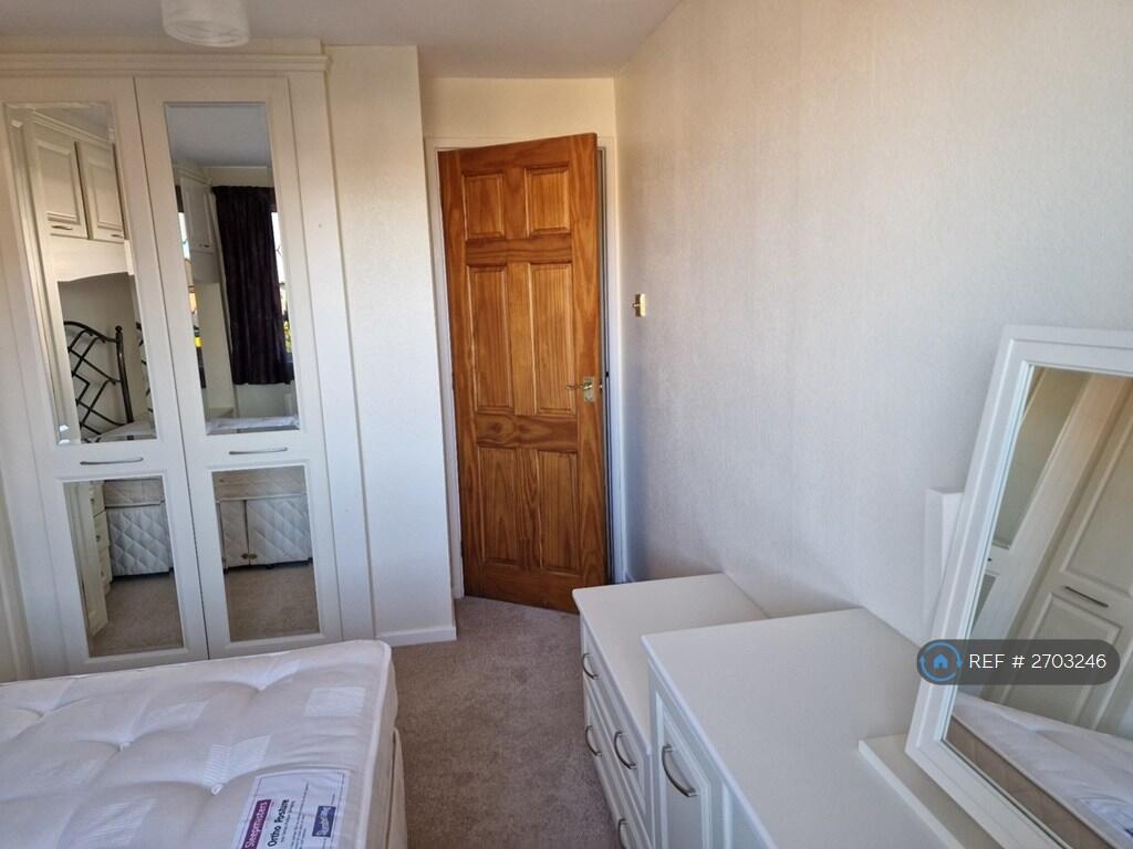 Bedroom Two 10 x 10'7