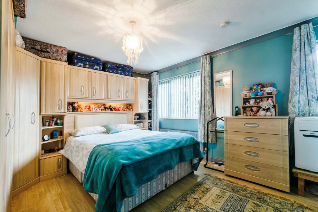 Bedroom (6)