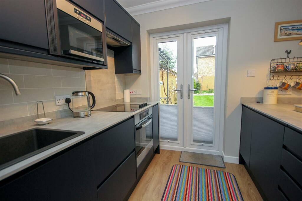 Kitchen1.jpg