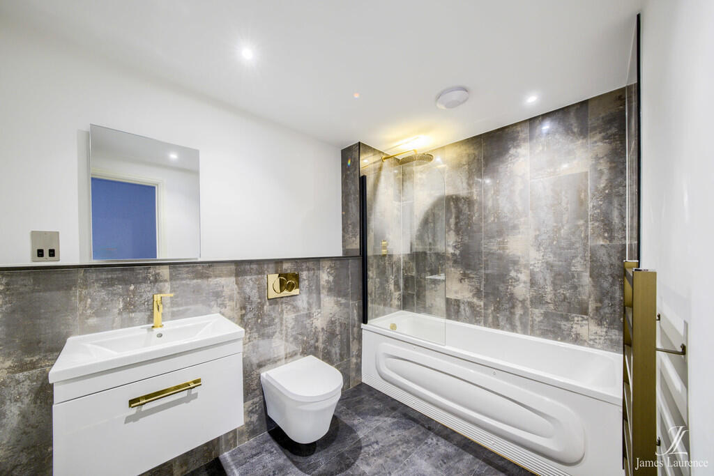 PXT40192-HDR(3)-E...