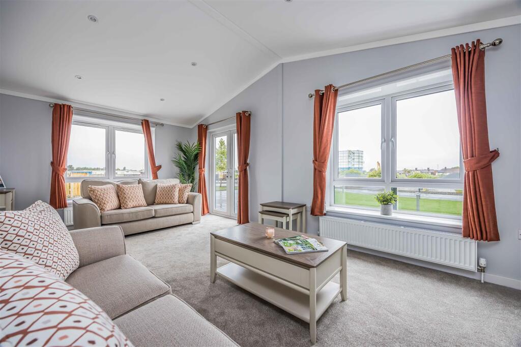 Plot 26 Littlehampton Marina-Small-PorticoMarketin