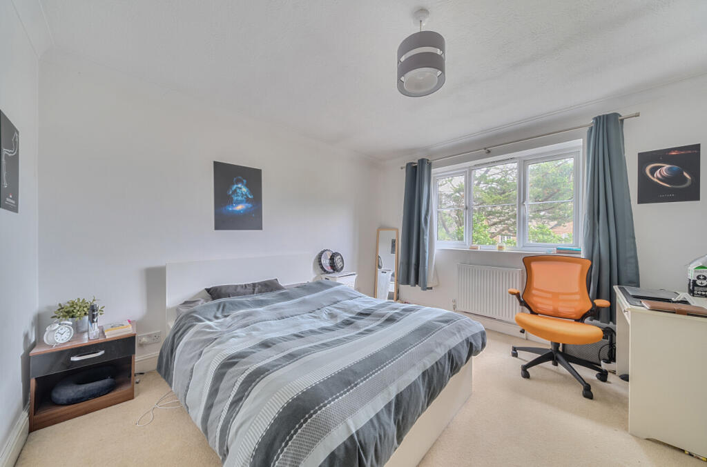 1301467-4-68387cd...