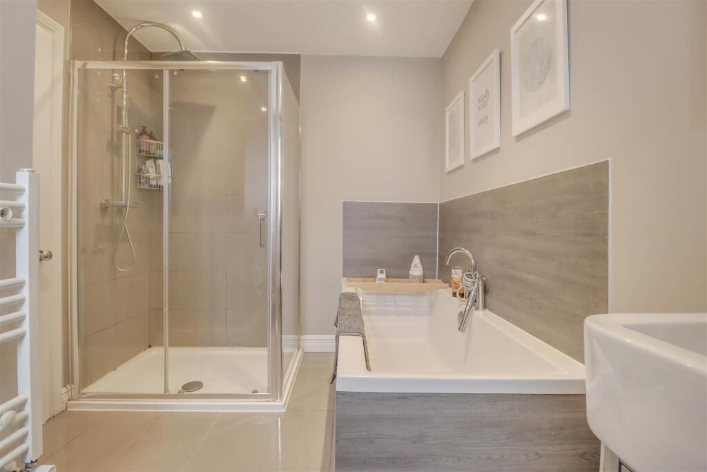 6 LILAC AVENUE INSIDE-20.jpg