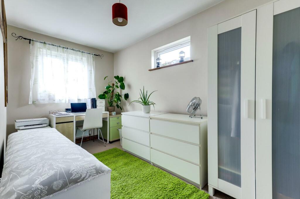 BEDROOM TWO.JPG