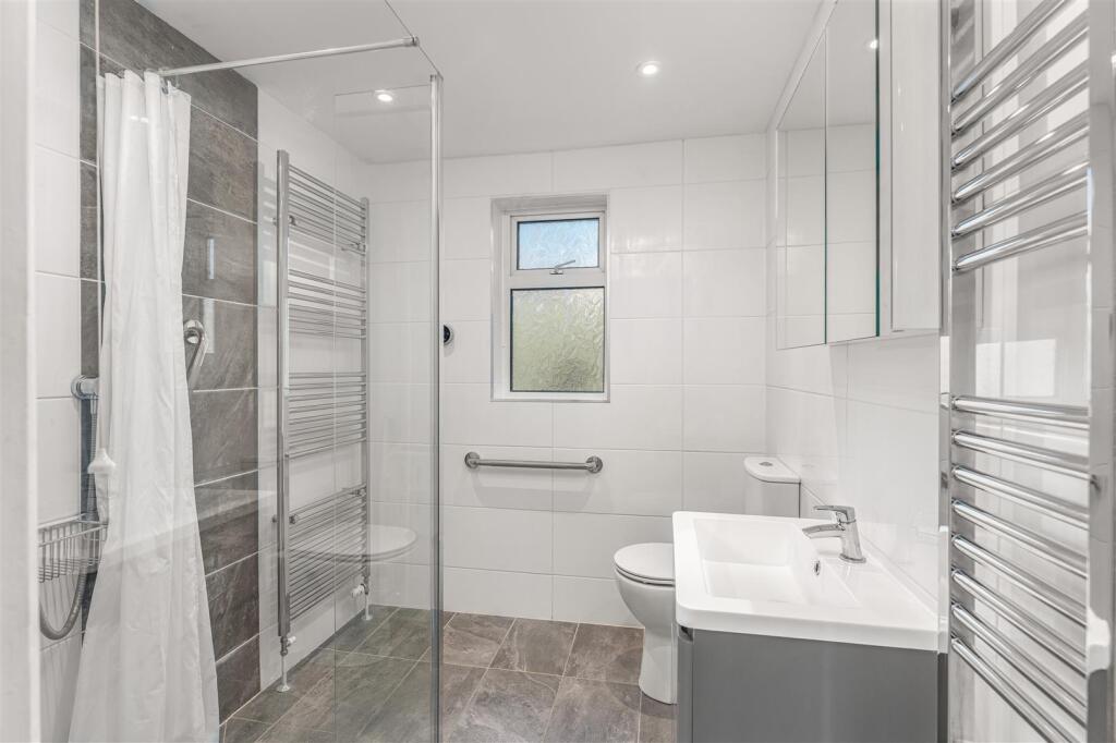 83 St Anne's Road, Banbury-21.jpg