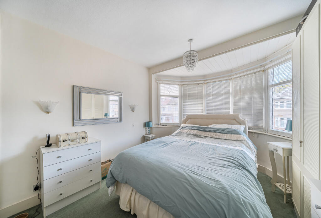 1374646-22-690a23...