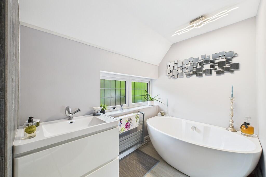 CAM01689G0-PR0475...